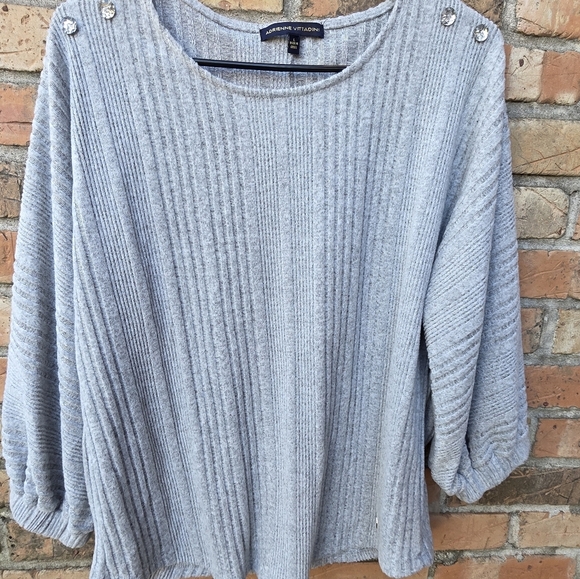 Adrienne Vittadini Heather Gray Knit Sweater - Picture 2 of 9